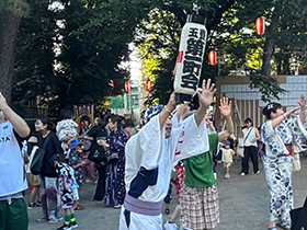 たなし連の皆様と子供達の演舞模様